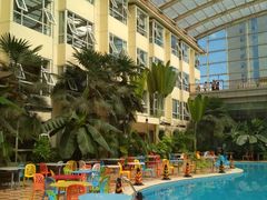 -兴芮温泉度假区