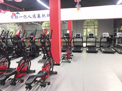 器械区-巅峰减重高端减肥训练营(惠州店)