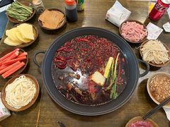 -黄潇洒老火锅(九眼桥宏济巷店)