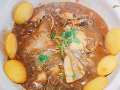 砂锅碟鱼头-吕氏疙瘩汤·私家菜馆(慈云寺店)