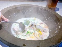 原味原汁锅-鲜潭蒸汽石锅鱼(五道口购物中心店)