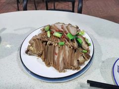 -墨脱石锅椰子鸡•香草鸭•东山羊(大东海店)