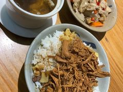 -红猪卤肉饭(大西洋美食城店)