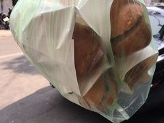 -Bánh Mì Huynh Hoa