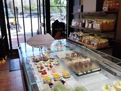 -红跑车(仙鹤街店)