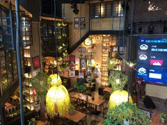 -临界音乐酒馆·小龙虾·江湖菜(华熙LIVE·鱼洞店)