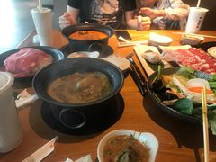 -呷哺呷哺(融创茂店)