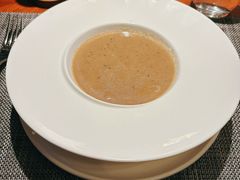 -MONICH牛排融合餐厅(和义大道购物中心店)