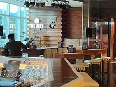 -The BREW·酿餐厅(浦东嘉里大酒店)