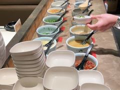 自助调料区-潮牛海记•潮汕牛肉火锅•醉鸡煲•粿条汤(通北路店)