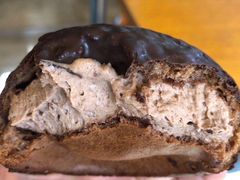 超级巧克力泡芙-OUR Bakery(SKP-S店)