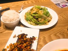 -峨嵋小镇·川菜(勒泰中心店)