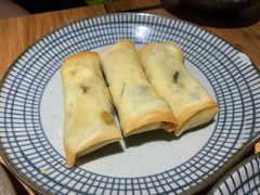 雪菜黄鱼春卷-南小蟹手工點心(三里屯店)