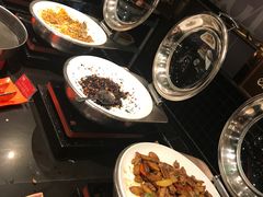 -四海一家自助餐(益田假日广场店)