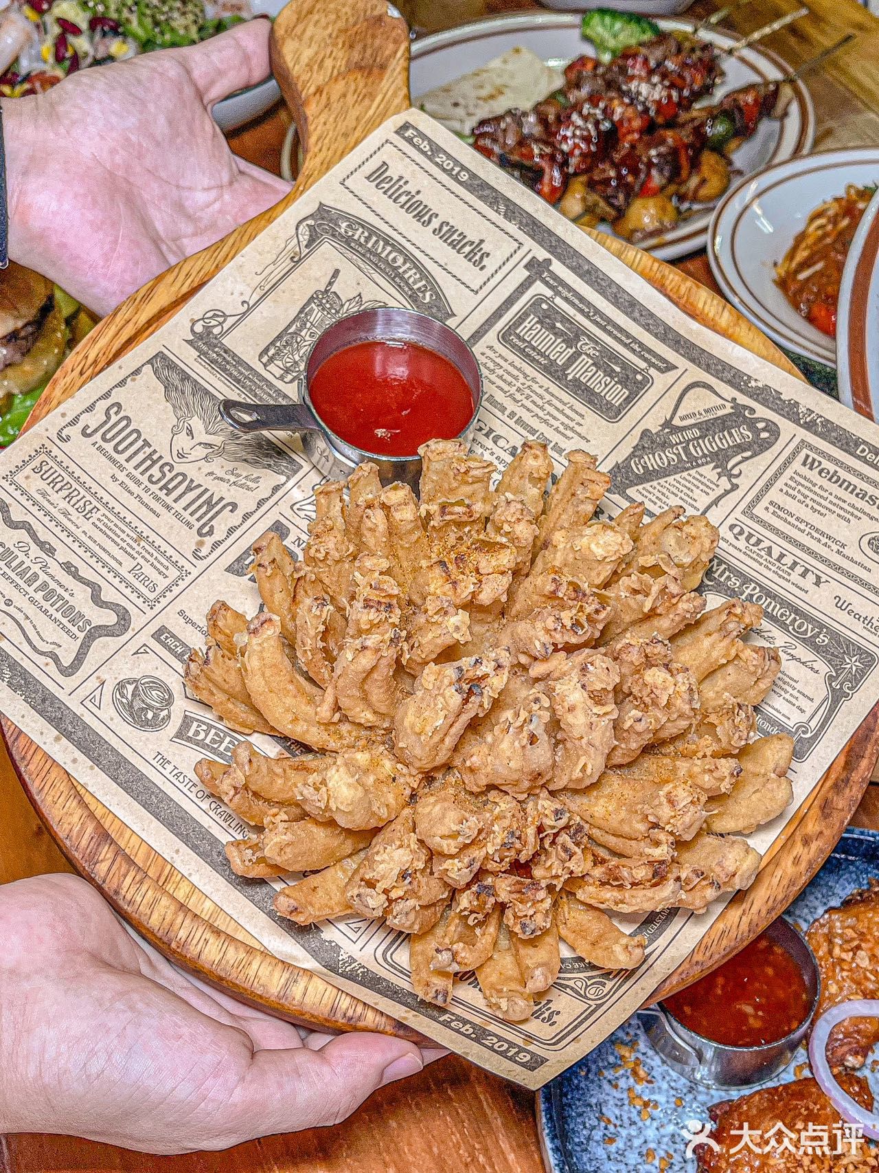 北京这家餐厅也太有圣诞氛围感了！！