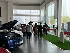 -TESLA 特斯拉(北京南四环中路特斯拉中心)
