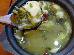 -周鱼小馆石锅酸菜鱼(活力汇店)