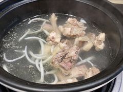 -东椰·海南椰子鸡火锅(朝阳门店)