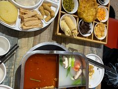 -鸡遇虾煲干锅火锅(小寨金莎店)