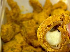 -BHC炸鸡(明洞总店)