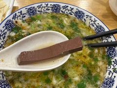 -八百里牛肉汤(盖饭·锅贴·万象城店)
