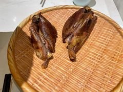 黄泥烧鸽子-燕郊烧鸽子(酷车小镇店)