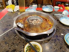 -金鼎雪山牦牛杂火锅(理县总店)