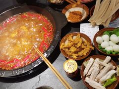 -老酉火锅(阳明古镇店)