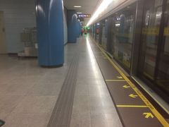 -汉中路(地铁站)