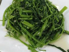 -亚龙湾8号(丁村万人海鲜广场店)
