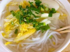 烧鹅濑粉-杞兴东莞烧鹅