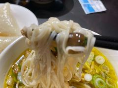 -艳阳天民俗村(公园路店)