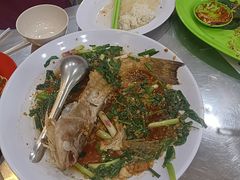 -明记烧鱼美味店
