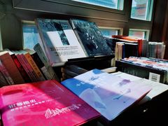 -钟书阁(松江泰晤士小镇店)