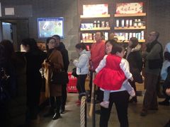 等位区-星巴克臻选(济南万达店)
