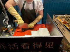 -雍容荟帝王蟹活龙虾展台自助(IFS黑金店)