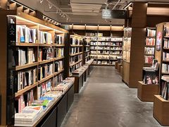 -茑屋书店(天目里店)