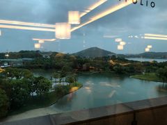 -上海佘山世茂艾美酒店