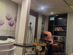 -喜鹊愉家酒店(郑州曼哈顿博览中心地铁站店)