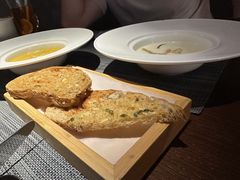 -卡普里披萨·牛扒·下午茶
