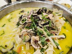 -穿越时尚餐厅(英武中路店)