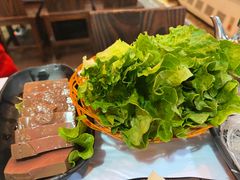 -鲜入围煮花胶鸡海鲜火锅