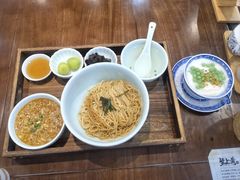 -蟹上黄·蟹黄面·江南糖水(人民广场店)