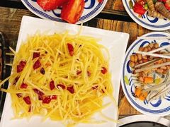 酸辣土豆丝-曹掌柜小酒馆烧烤集团(崂山同兴路店)