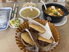 -闫家驴肉老店(华电一校店)