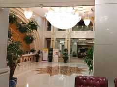 -碧中海汤泉汗蒸酒店