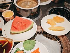 -钱小奴海鲜自助黑金店(杭州滨江龙湖店)