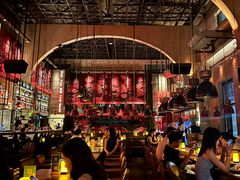 -FOUR PLAY BAR