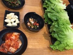 -肉甲韩国木炭烤肉(新壹街1店)