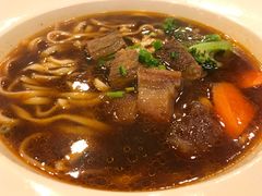 -康师傅私房牛肉面(马泉营奥莱店)
